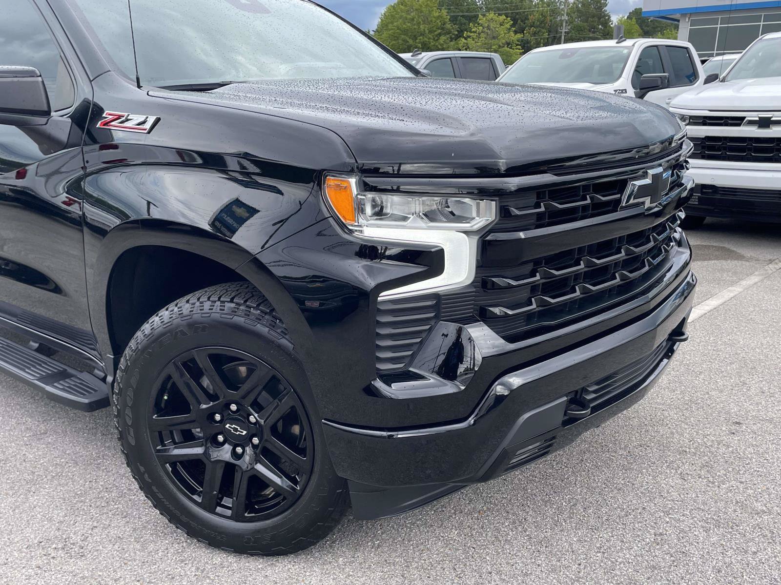 Used 2024 Chevrolet Silverado 1500 RST w/ Z71 Off-Road Package AWD/4WD image 25