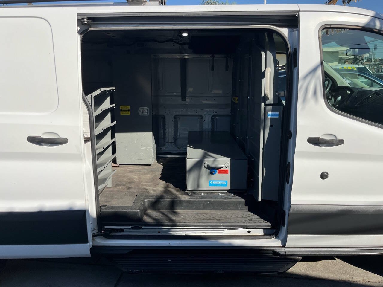 Used 2018 Ford Transit 250 148 Low Roof RWD image 26