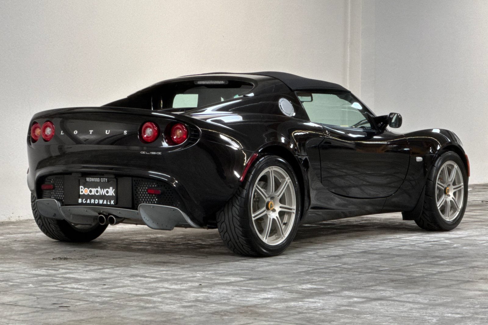 Used 2005 Lotus Elise RWD image 4