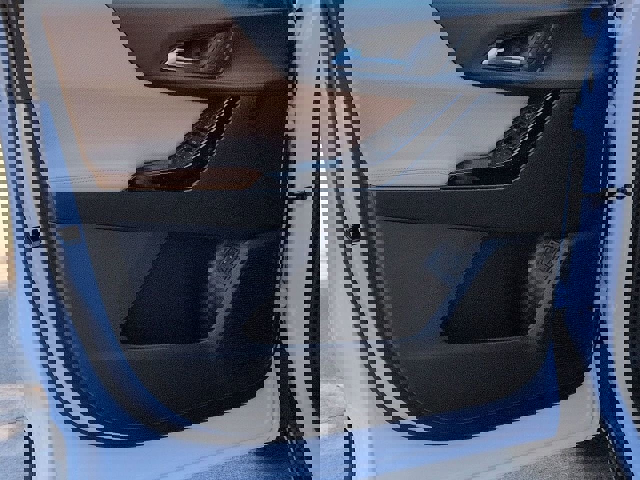 New 2026 Chevrolet Equinox ACTIV w/ Safety and Technology Package image 7