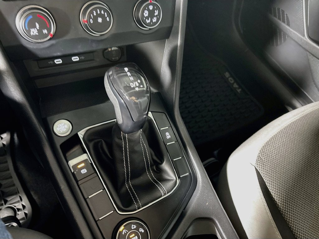 Certified 2022 Volkswagen Taos S AWD/4WD image 18