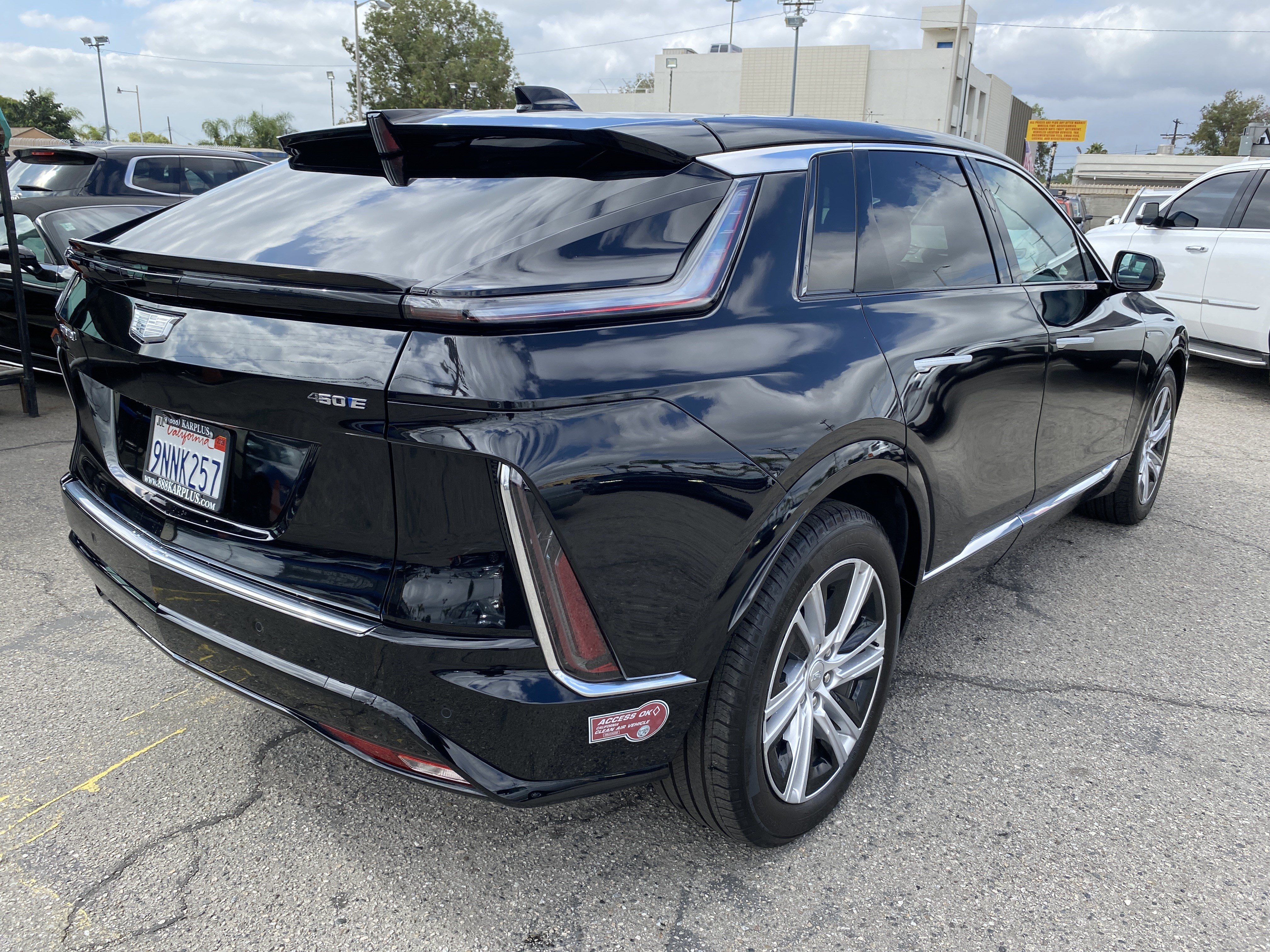 Used 2024 Cadillac Lyriq Tech RWD image 9