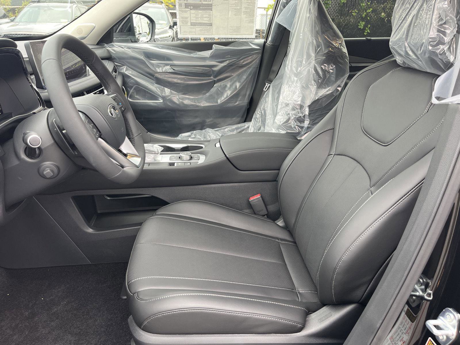 New 2026 INFINITI QX60 Luxe w/ Cargo Package image 9