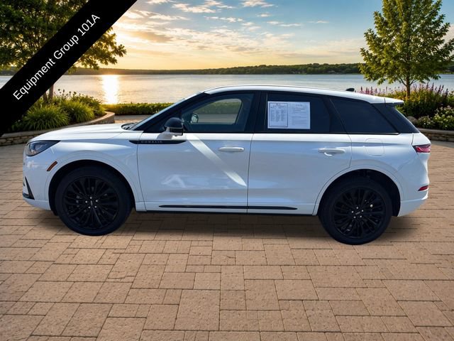 Certified 2023 Lincoln Corsair AWD w/ Equipment Group 101A image 3