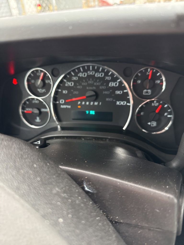 Used 2023 Chevrolet Express 3500 w/ Power Convenience Package image 10