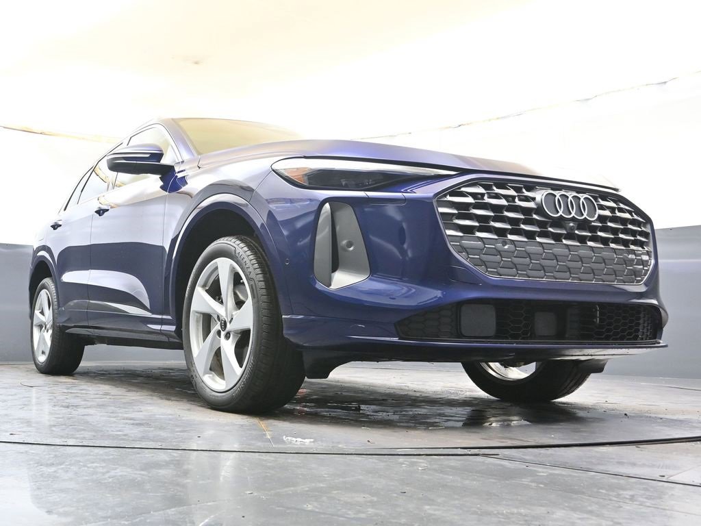 Used 2025 Audi Q5 Premium Plus w/ Premium Plus image 36