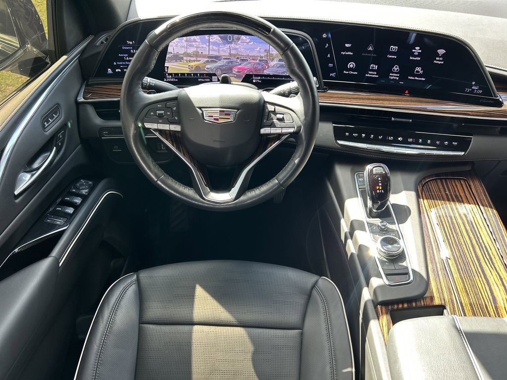 Certified 2023 Cadillac Escalade Premium Luxury image 17