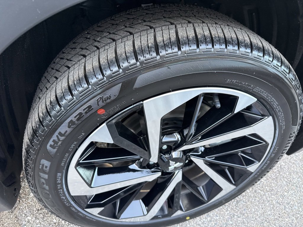 New 2025 Mitsubishi Outlander SE image 13