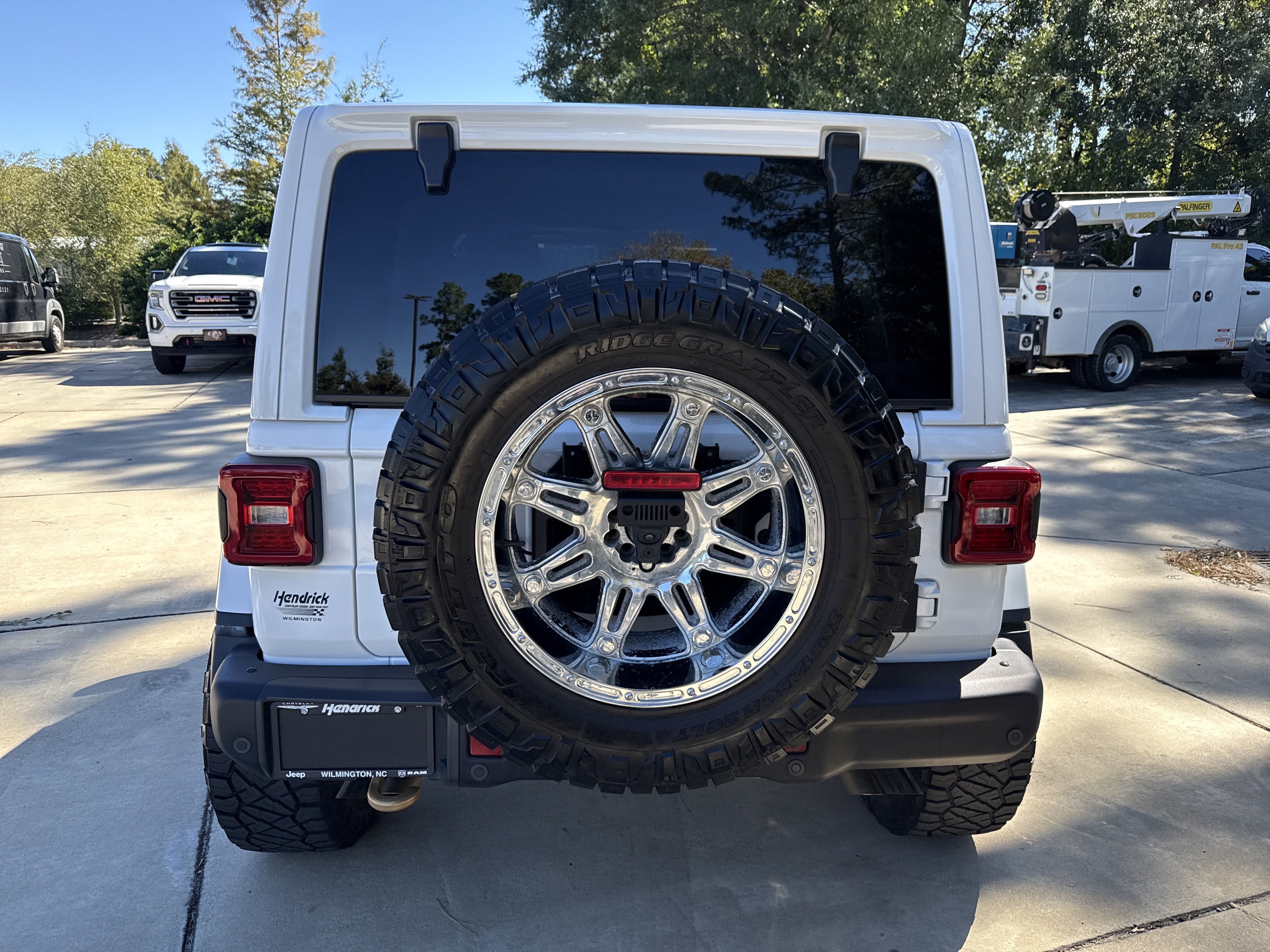 Used 2023 Jeep Wrangler Unlimited Rubicon 392 AWD/4WD image 8