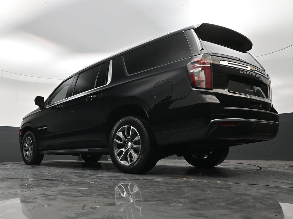 Used 2021 Chevrolet Suburban LT AWD/4WD image 21