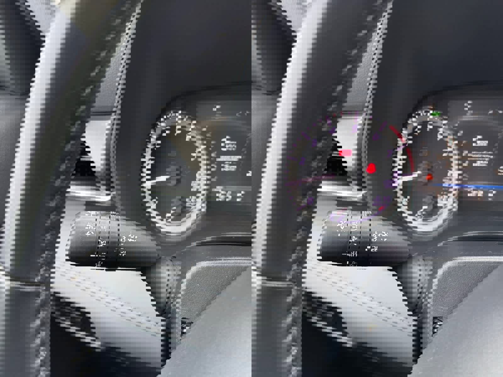 Used 2023 Toyota Highlander LE image 20