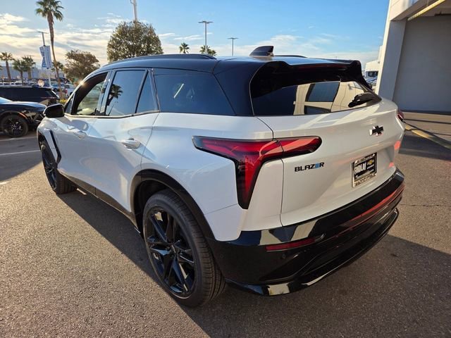 New 2026 Chevrolet Blazer EV RS image 3