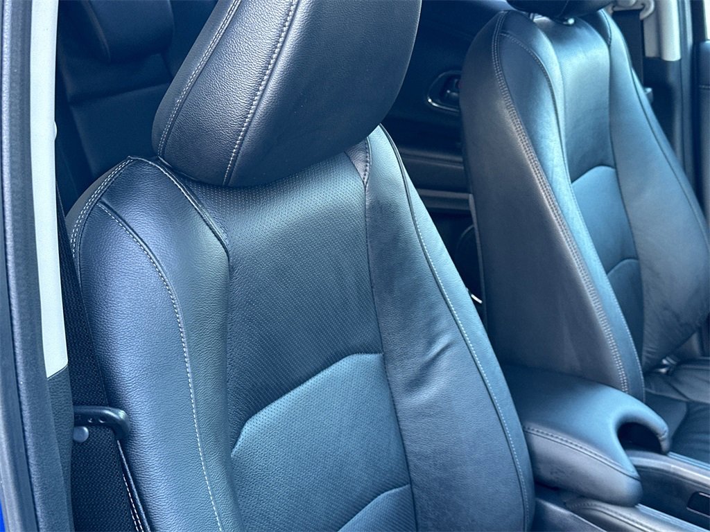 Used 2022 Honda HR-V EX-L image 10