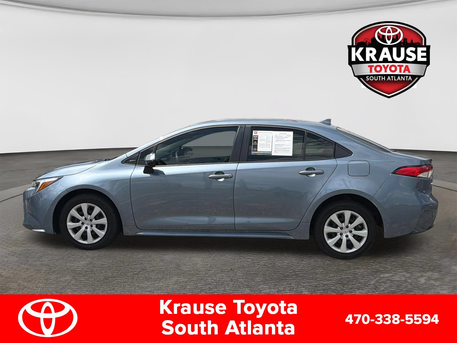 Used 2025 Toyota Corolla LE FWD image 4