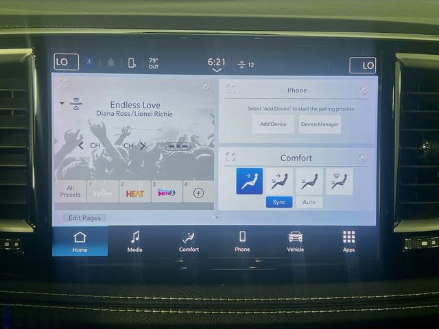 Used 2021 Chrysler Pacifica Touring w/ Uconnect Theater Family Group FWD image 21