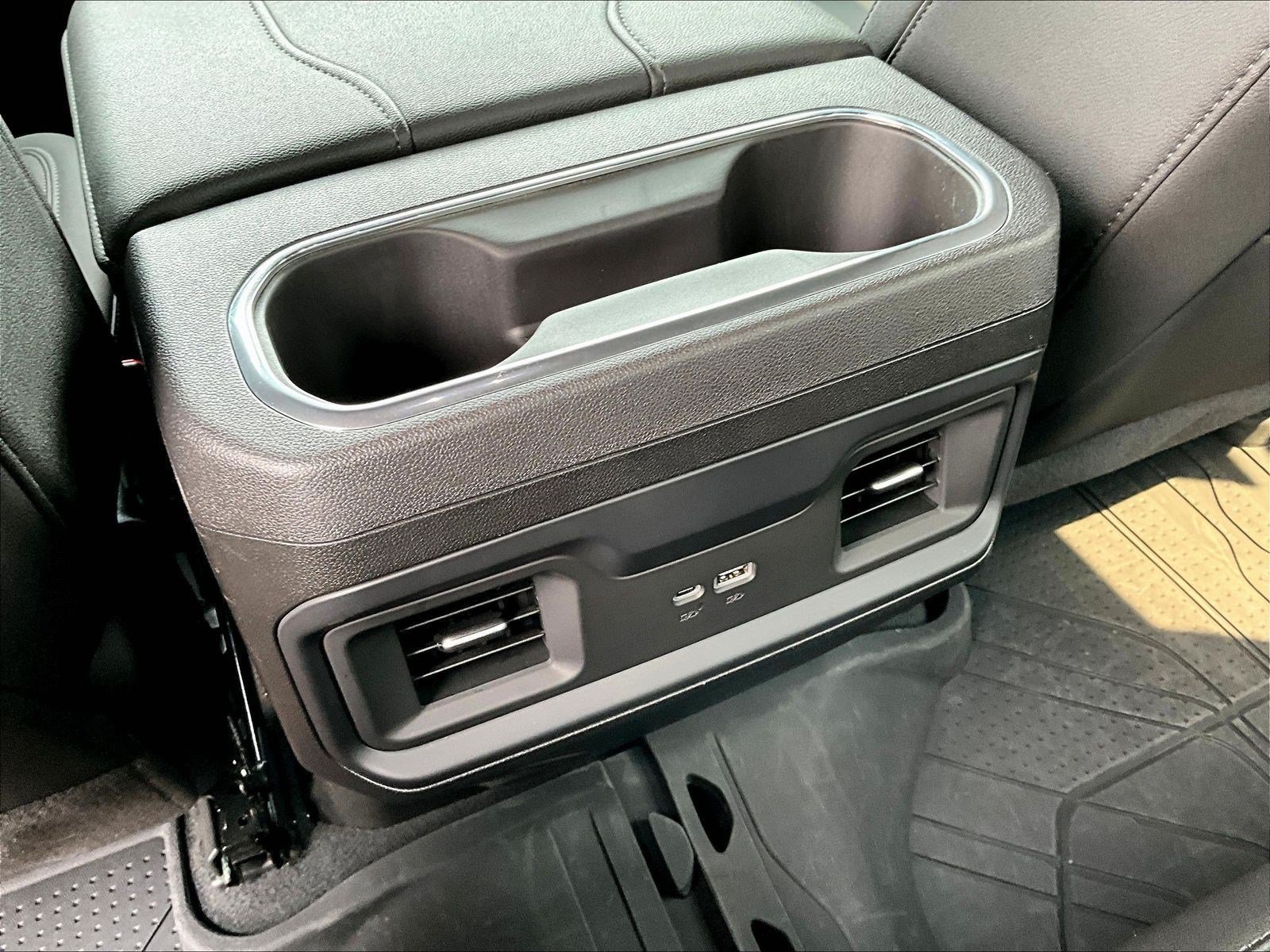 Used 2025 Chevrolet Silverado 1500 RST w/ Convenience Package II AWD/4WD image 10