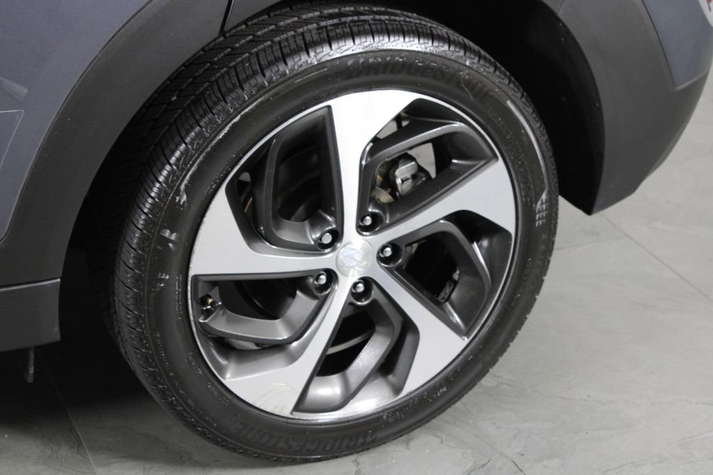 Used 2017 Hyundai Tucson Sport image 11