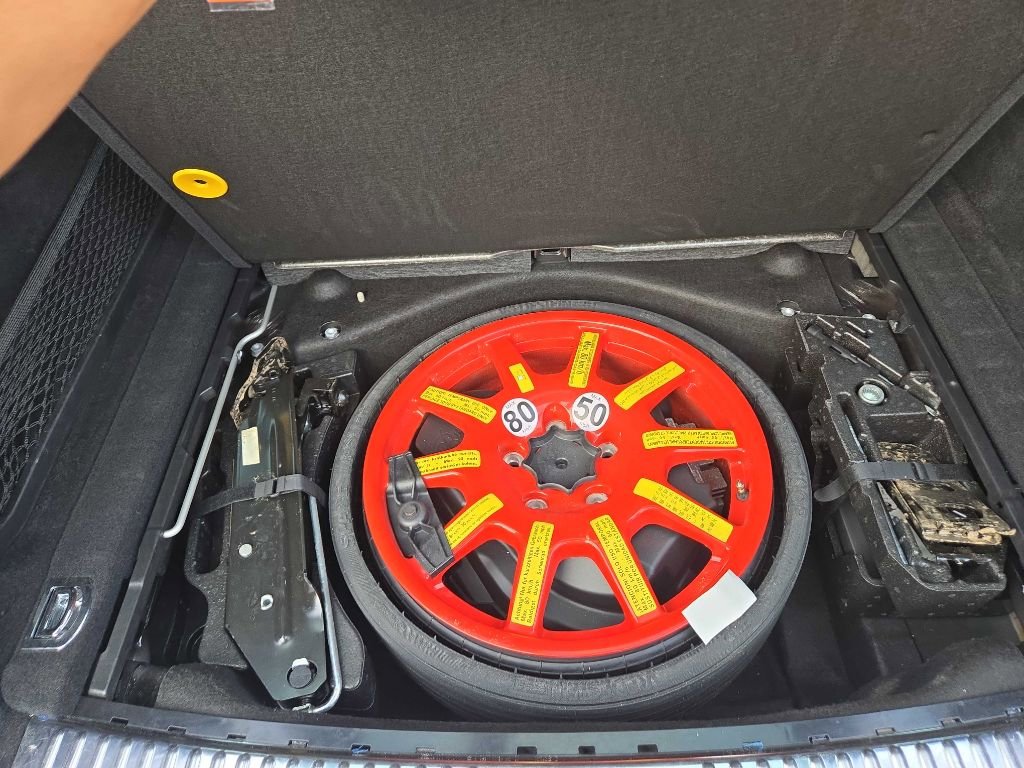 Used 2017 Porsche Cayenne Platinum Edition image 14