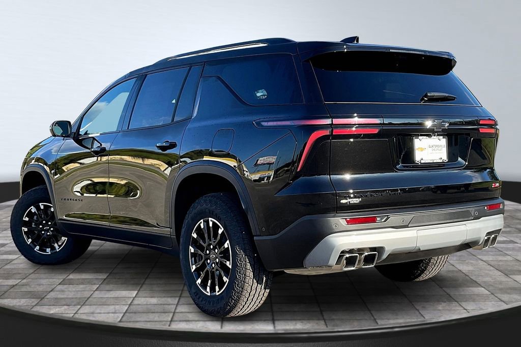 New 2025 Chevrolet Traverse Z71 w/ Enhanced Driving Package image 3
