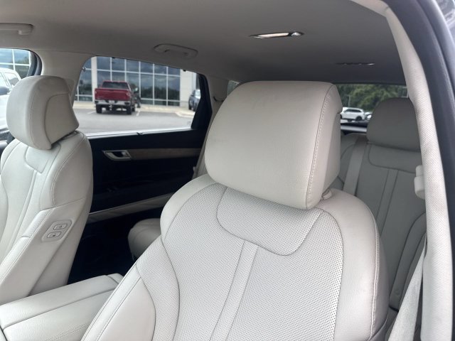 Used 2024 Genesis GV80 2.5T AWD/4WD image 13