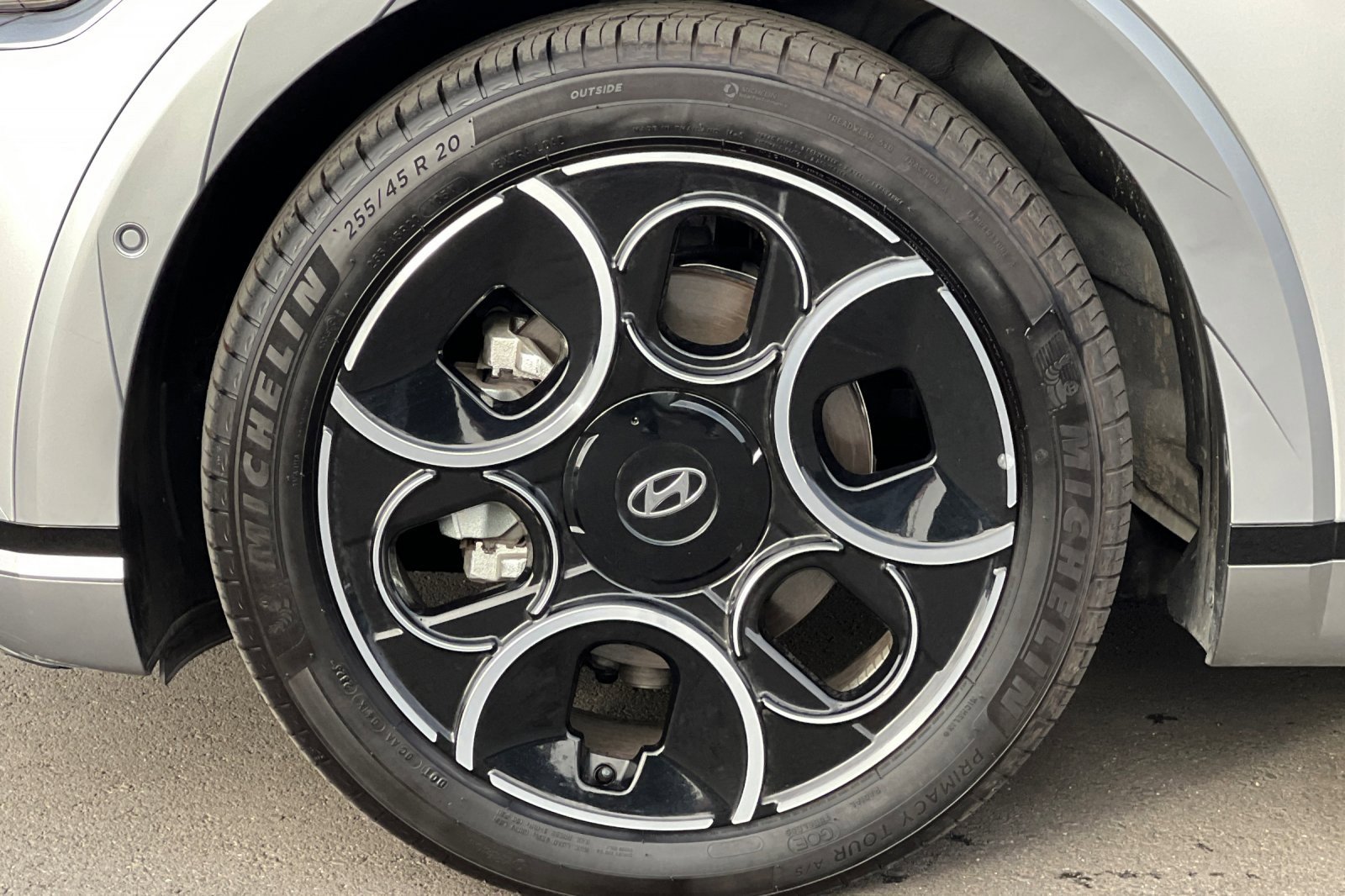 Used 2024 Hyundai Ioniq 5 Limited image 48