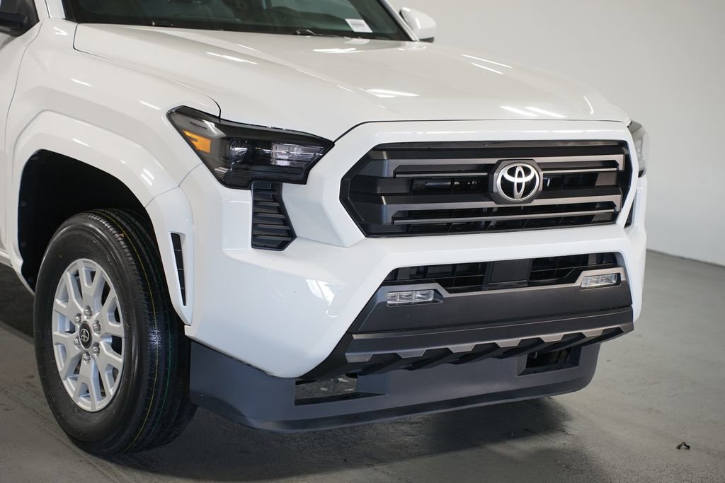 Certified 2024 Toyota Tacoma SR5 image 4