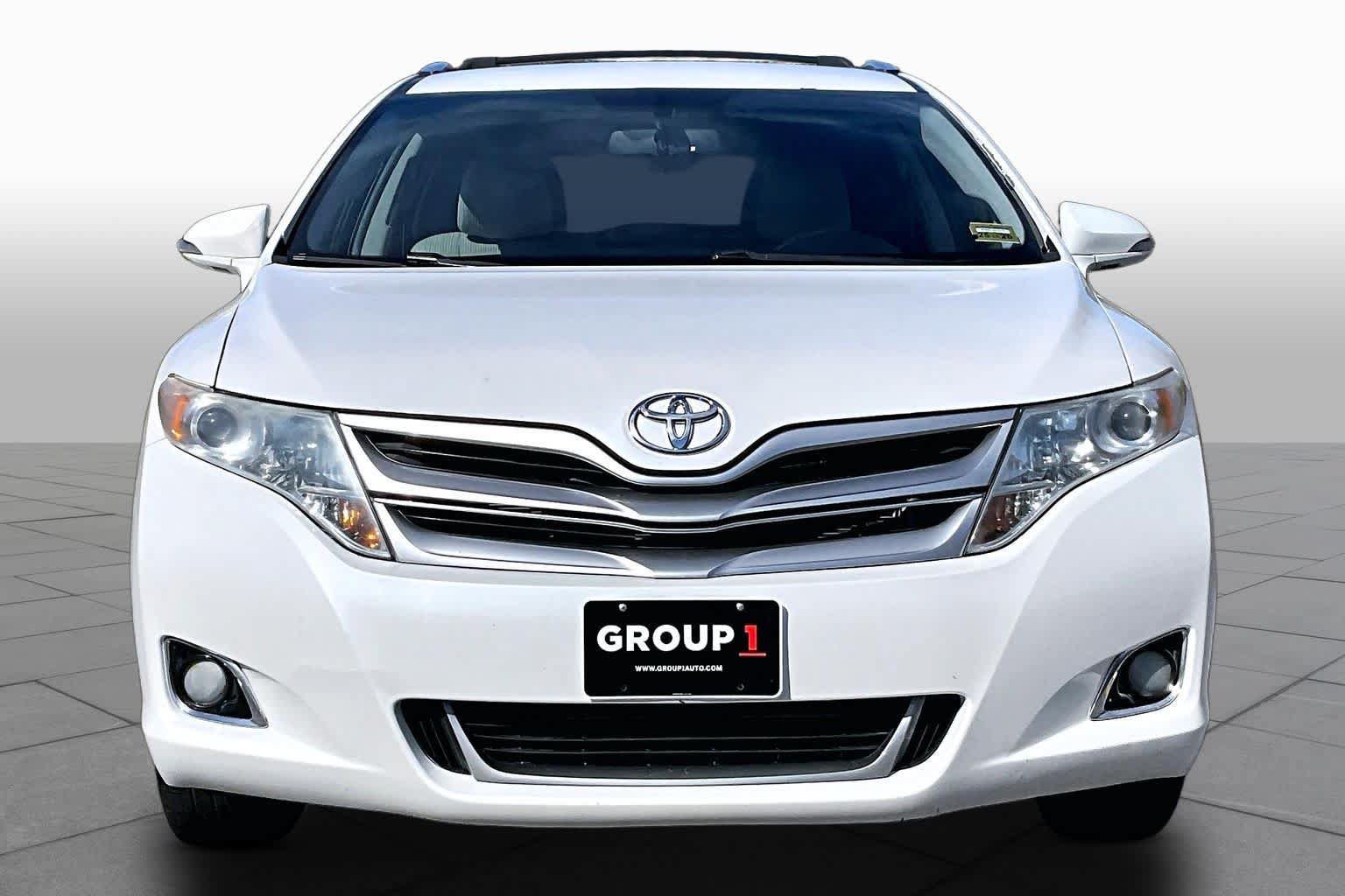 Used 2015 Toyota Venza LE AWD/4WD image 3
