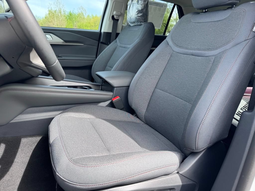 New 2026 Ford Explorer Active AWD/4WD image 15