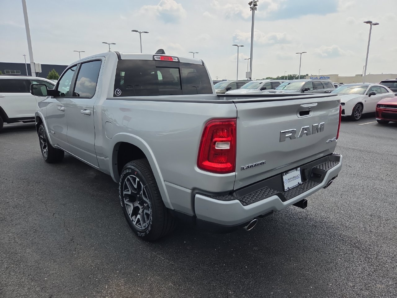 New 2026 RAM 1500 Laramie w/ Sport Appearance Package AWD/4WD image 5