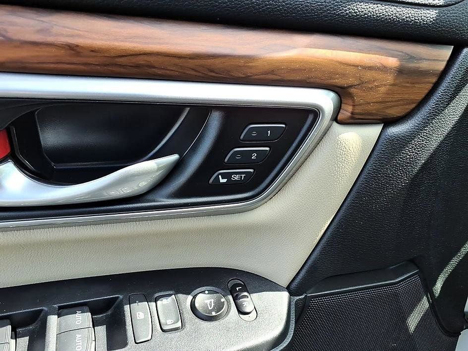 Used 2021 Honda CR-V EX-L image 12