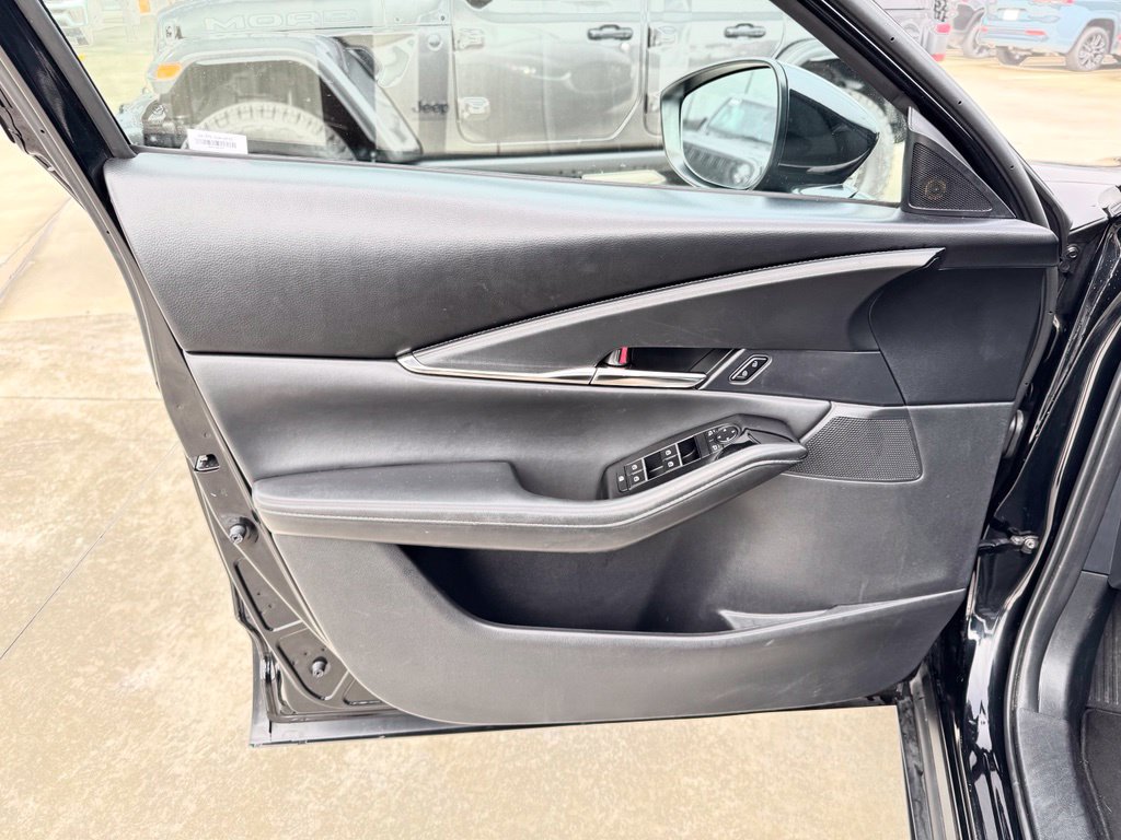 Used 2025 MAZDA CX-30 AWD 2.5 S w/ Preferred Package image 11