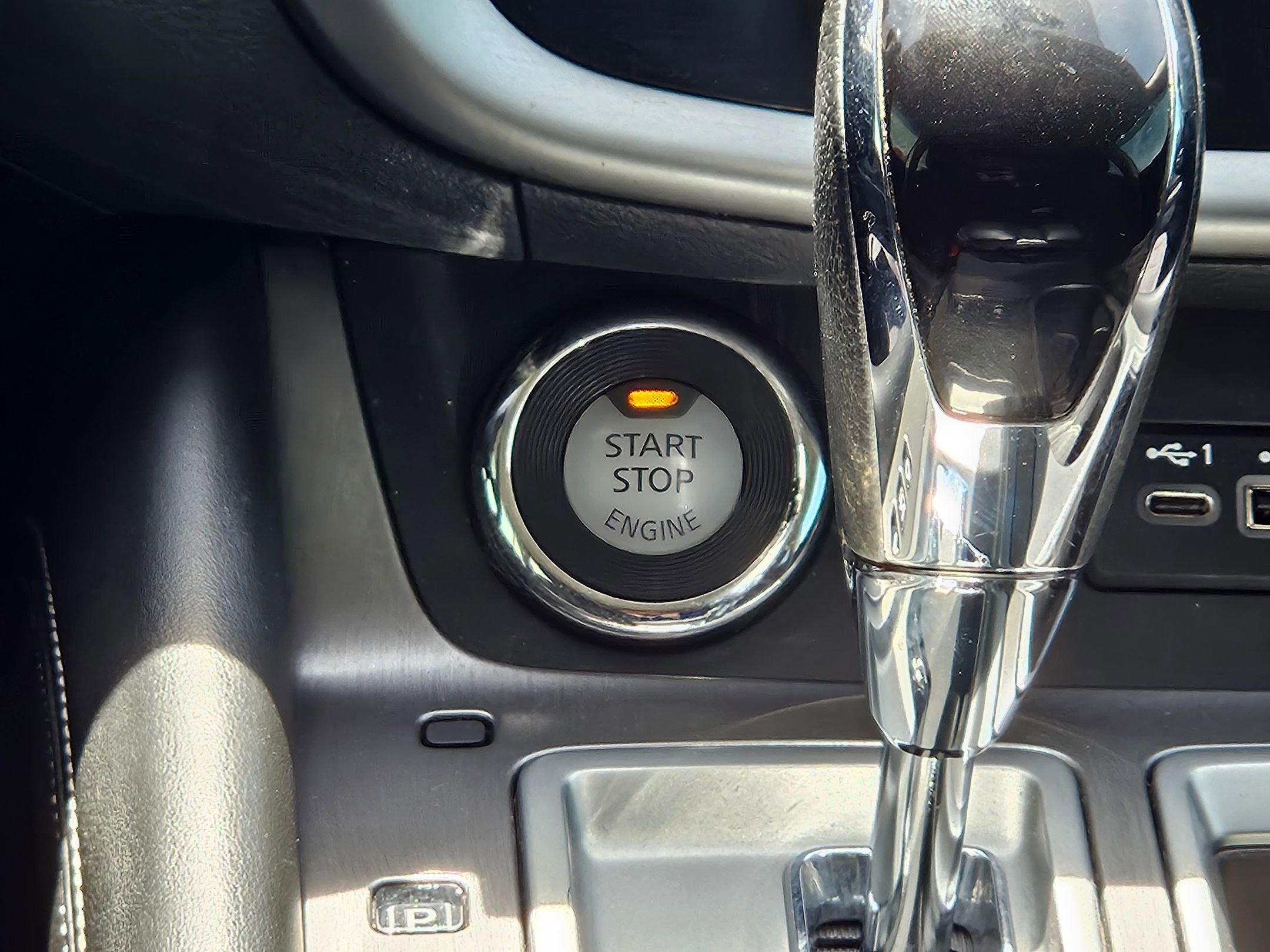 Used 2019 Nissan Murano SV w/ Premium Package image 14