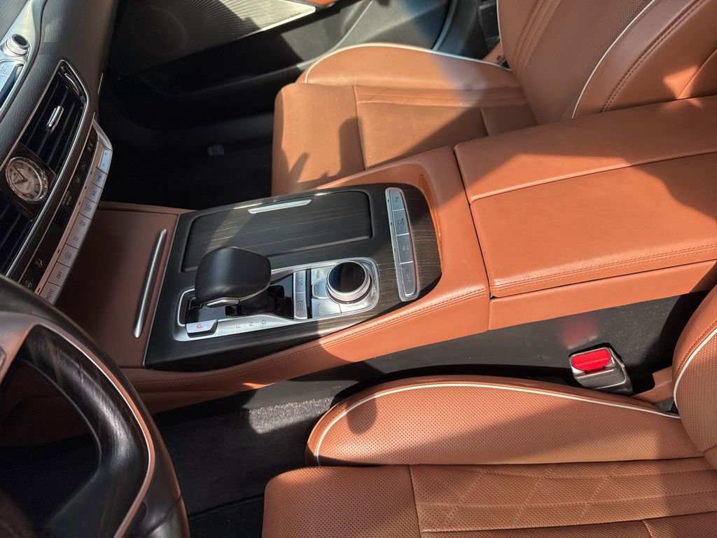 Used 2019 Kia K900 Luxury w/ VIP Package image 14