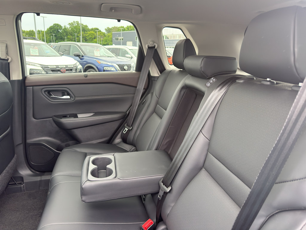 Certified 2023 Nissan Rogue SV w/ SV Premium B Package AWD/4WD image 34