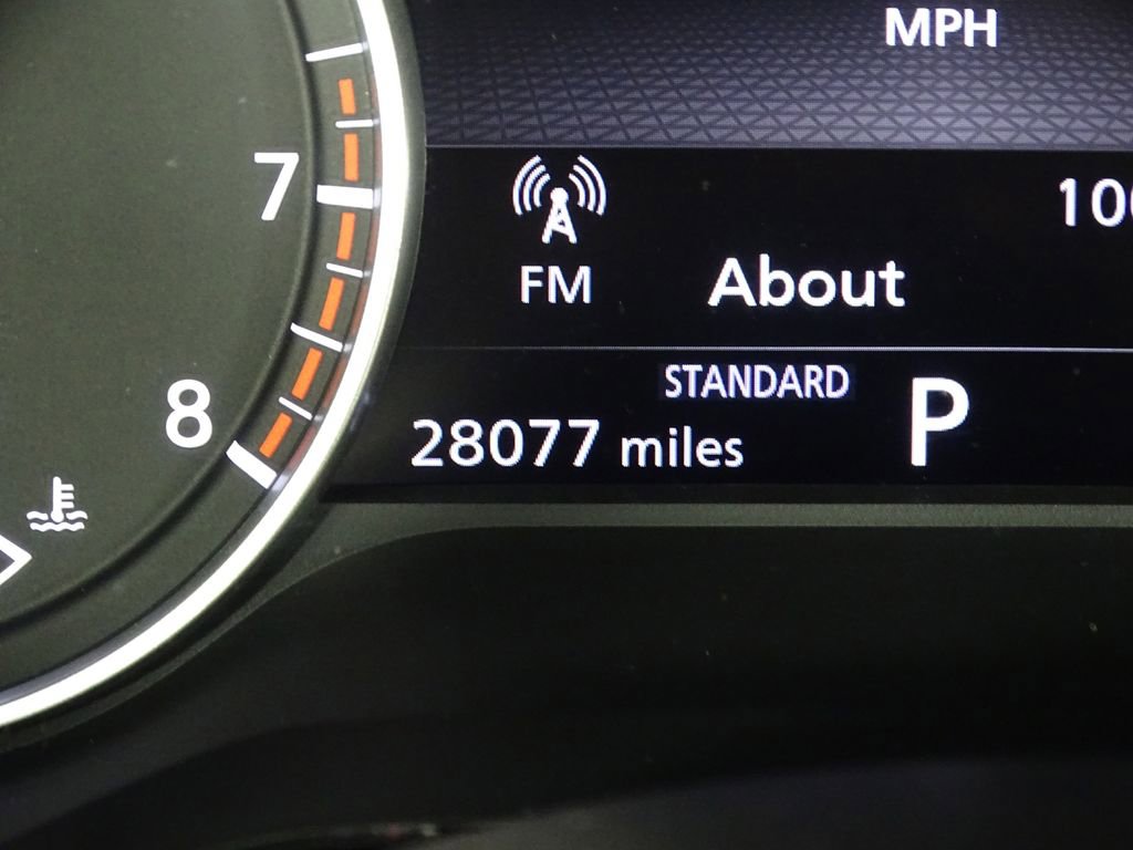 Used 2024 Nissan Pathfinder SV image 39