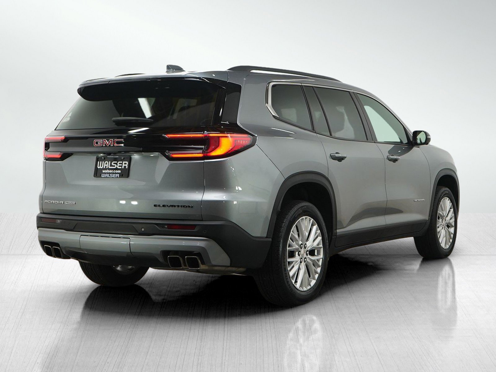 Used 2024 GMC Acadia Elevation w/ Luxury Package AWD/4WD image 5