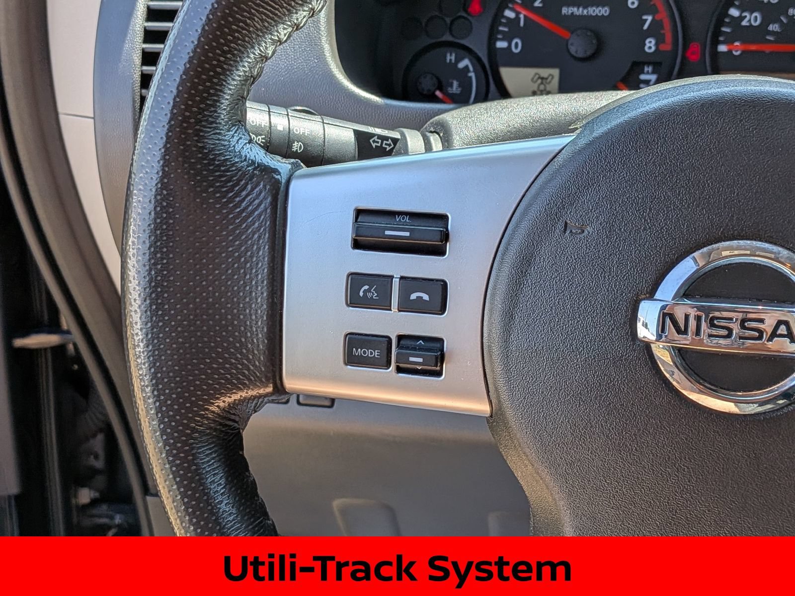Certified 2018 Nissan Frontier SV w/ Value Truck Package AWD/4WD image 14