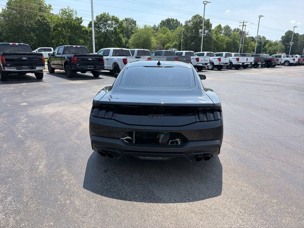 Used 2026 Ford Mustang GT Premium RWD image 4