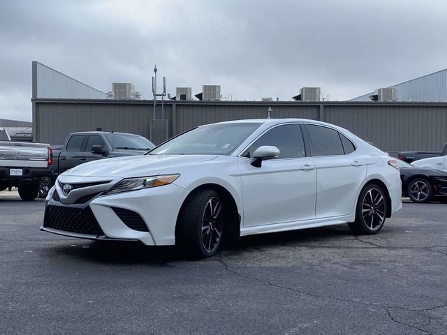Used 2018 Toyota Camry XSE image 8