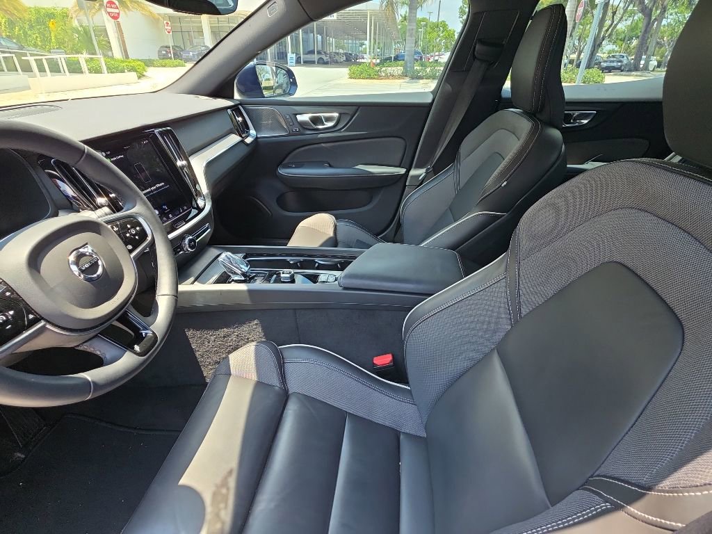 Used 2024 Volvo S60 B5 Plus w/ Climate Package FWD image 2