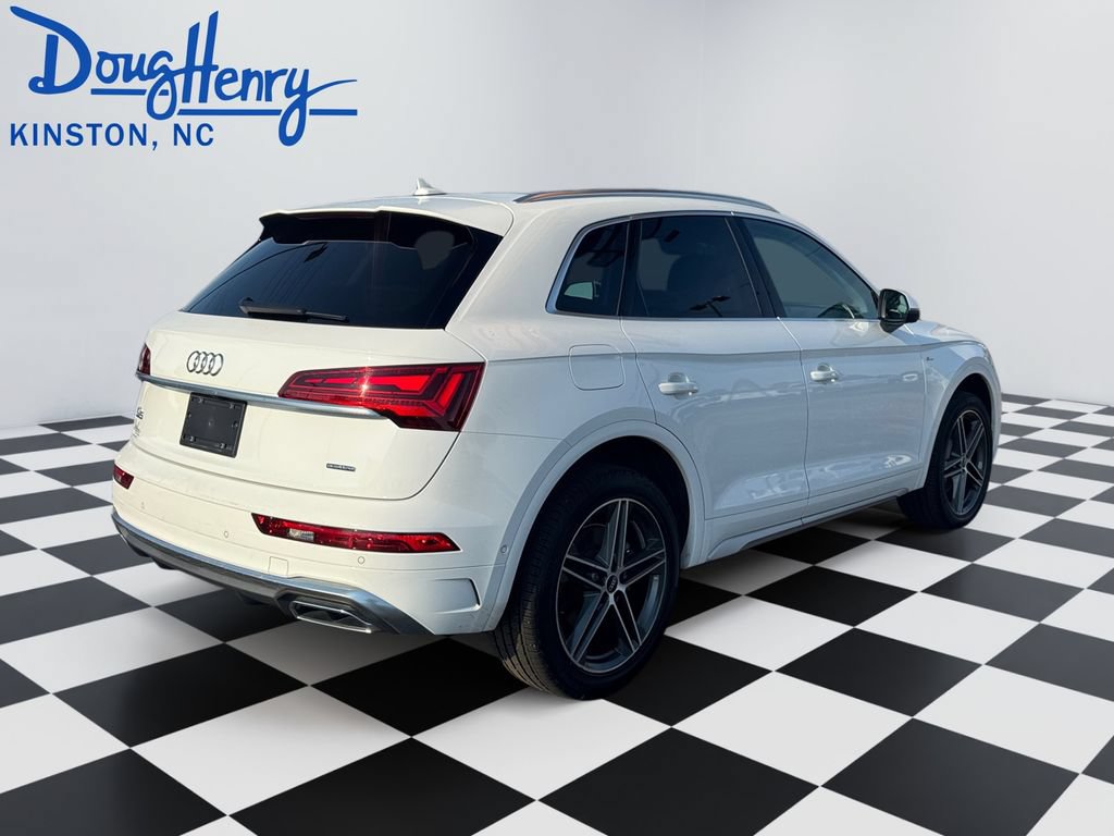 Used 2021 Audi Q5 e Prestige AWD/4WD image 5