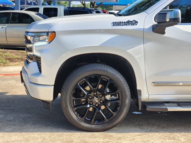 Used 2025 Chevrolet Silverado 1500 High Country w/ High Country Premium Package AWD/4WD image 16