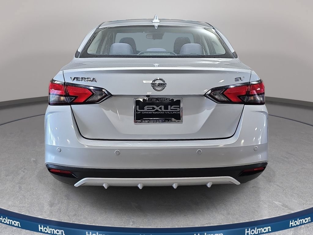 Used 2021 Nissan Versa SV FWD image 7