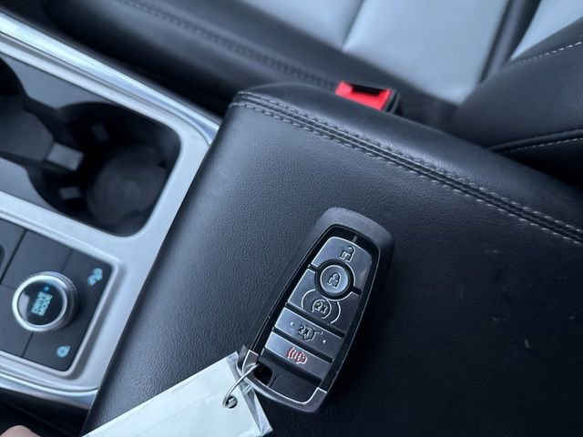 Used 2023 Ford Explorer XLT w/ Equipment Group 202A image 26