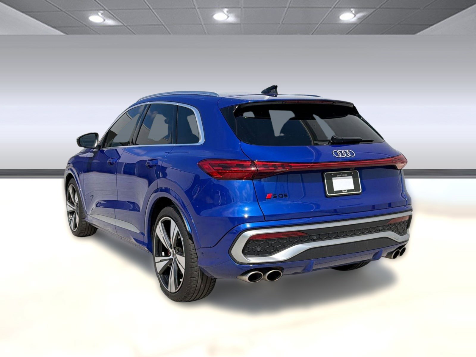 Used 2025 Audi SQ5 Premium Plus AWD/4WD image 3