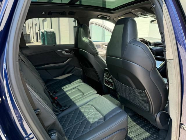 Used 2023 Audi SQ7 Prestige AWD/4WD image 20