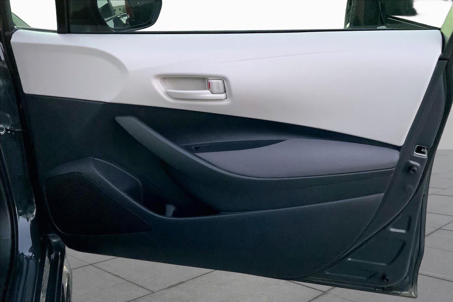Used 2026 Toyota Corolla LE FWD image 20