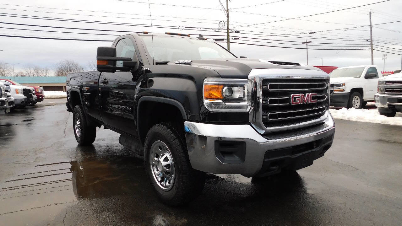 Used 2017 GMC Sierra 3500 4x4 Regular Cab w/ Sierra Convenience Package image 4