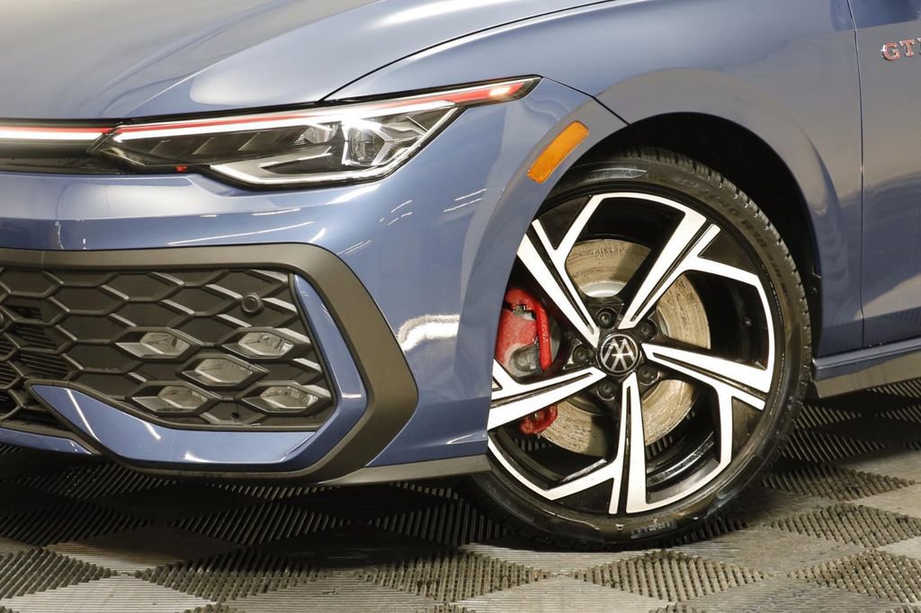 New 2026 Volkswagen GTI SE FWD image 4