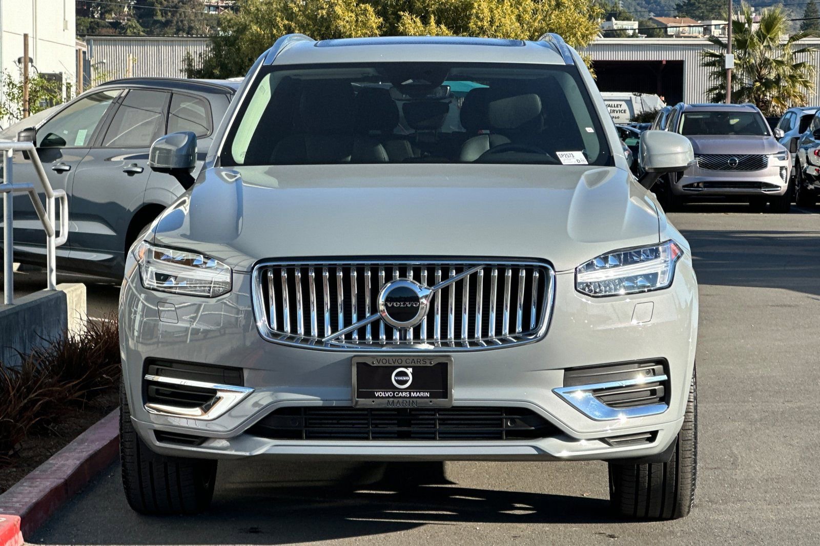 Used 2025 Volvo XC90 T8 Core w/ Climate Package image 11